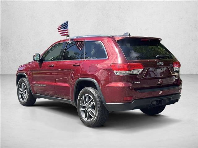 Used 2019 Jeep Grand Cherokee Laredo w/ 18" Wheel & 8.4" Radio Group AWD/4WD image 8
