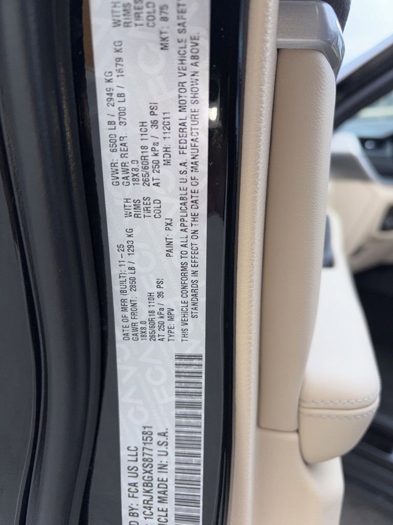 New 2025 Jeep Grand Cherokee L Limited w/ Luxury Tech Group II image 59