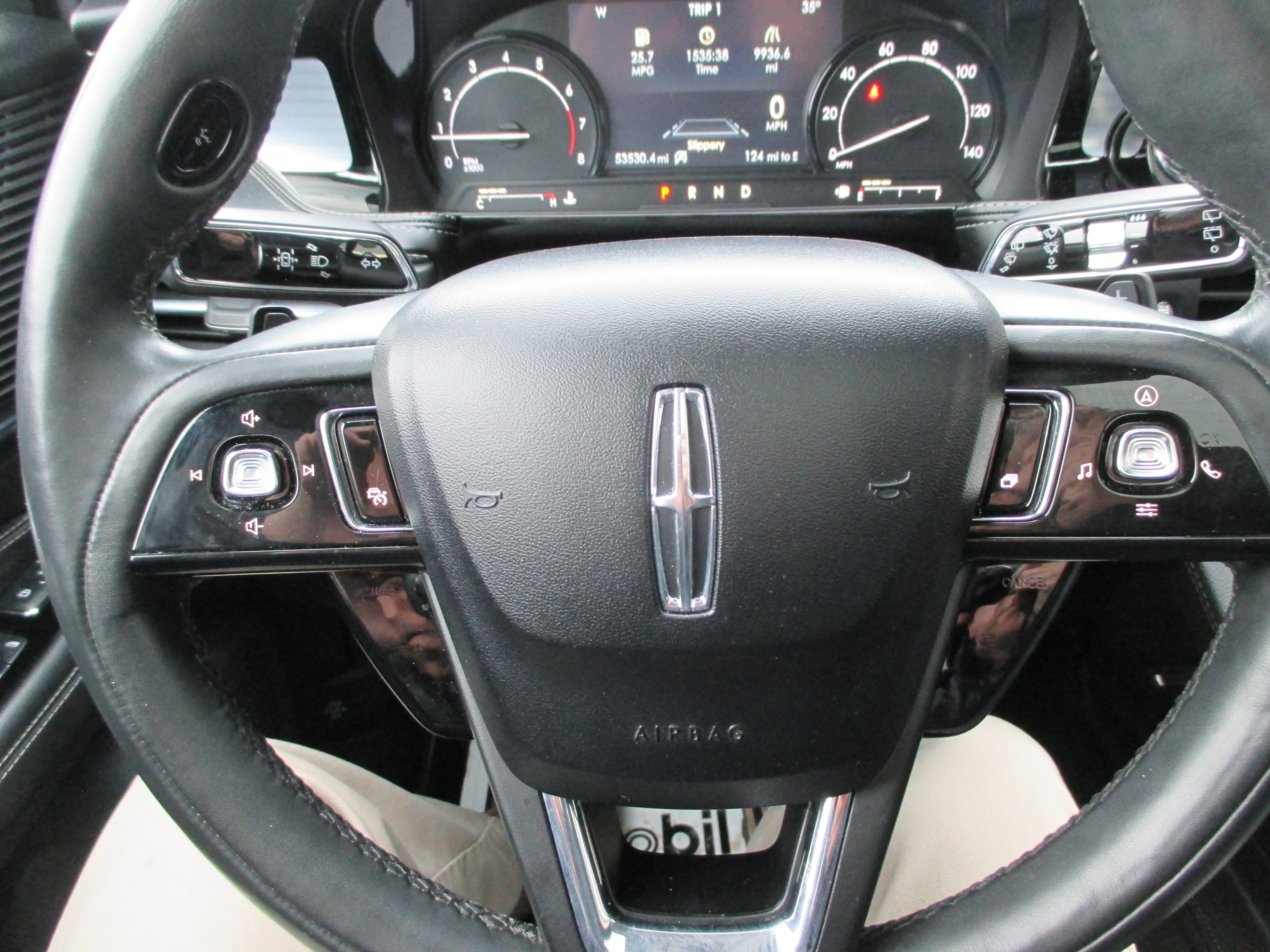 Used 2021 Lincoln Corsair AWD image 23