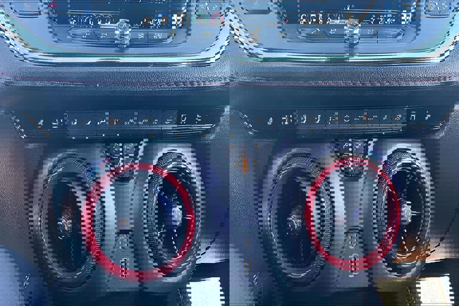 Used 2019 Chevrolet Blazer RS image 34