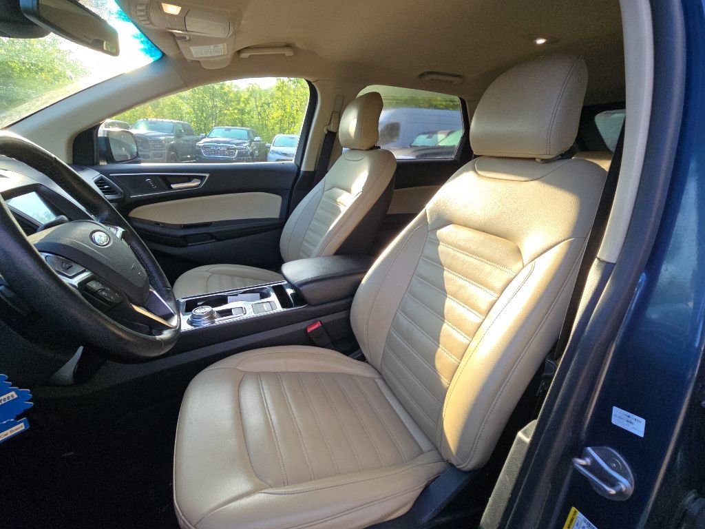 Used 2019 Ford Edge SEL w/ Equipment Group 201A AWD/4WD image 15