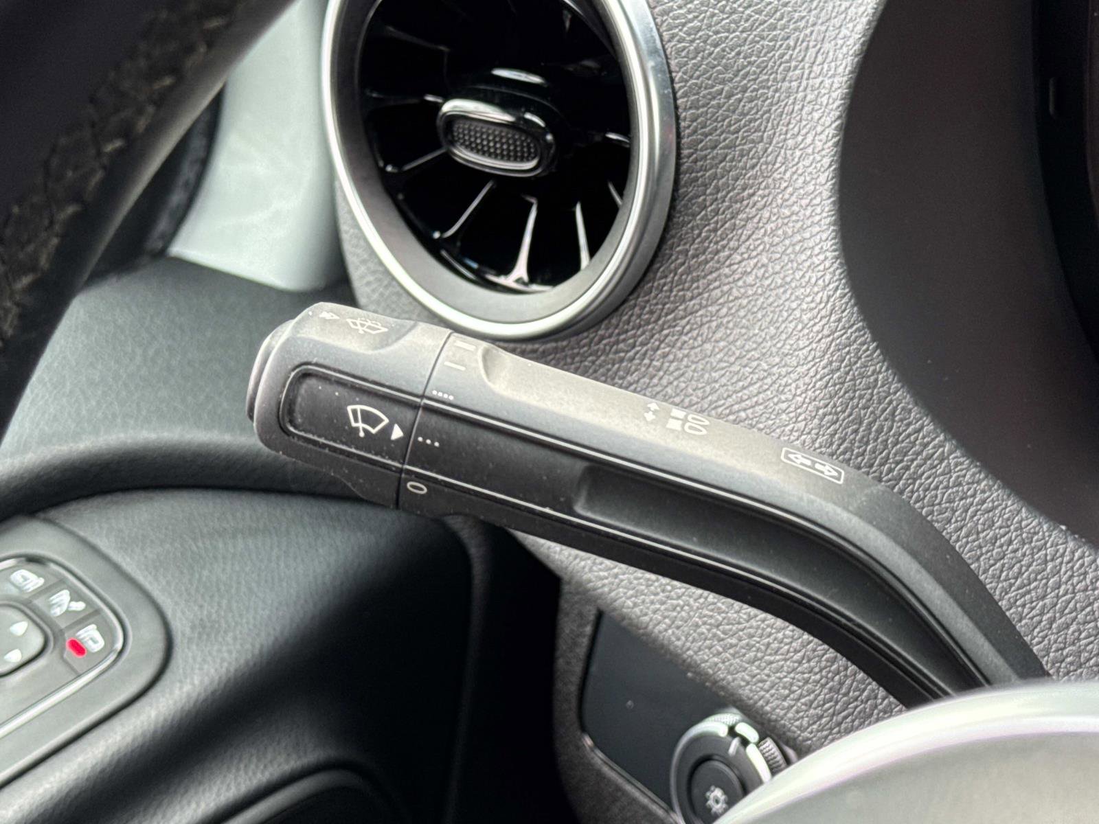 Used 2022 Mercedes-Benz Sprinter 2500 image 8