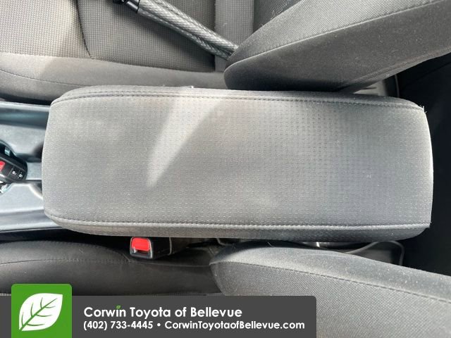 Used 2022 Toyota Prius L Eco image 16