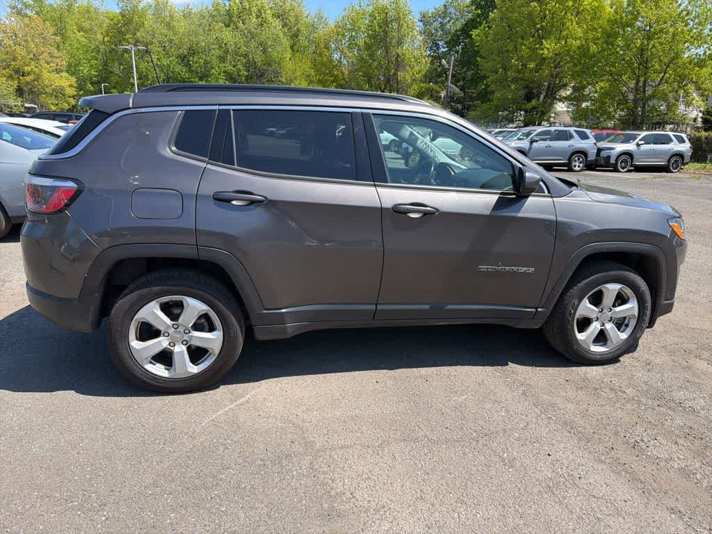 Used 2018 Jeep Compass Latitude w/ Popular Equipment Group AWD/4WD image 19