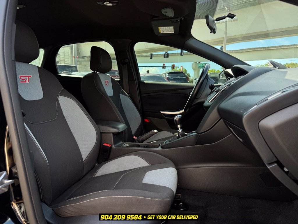 Used 2017 Ford Focus ST FWD image 23