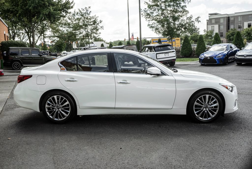 Used 2022 INFINITI Q50 Luxe AWD/4WD image 3