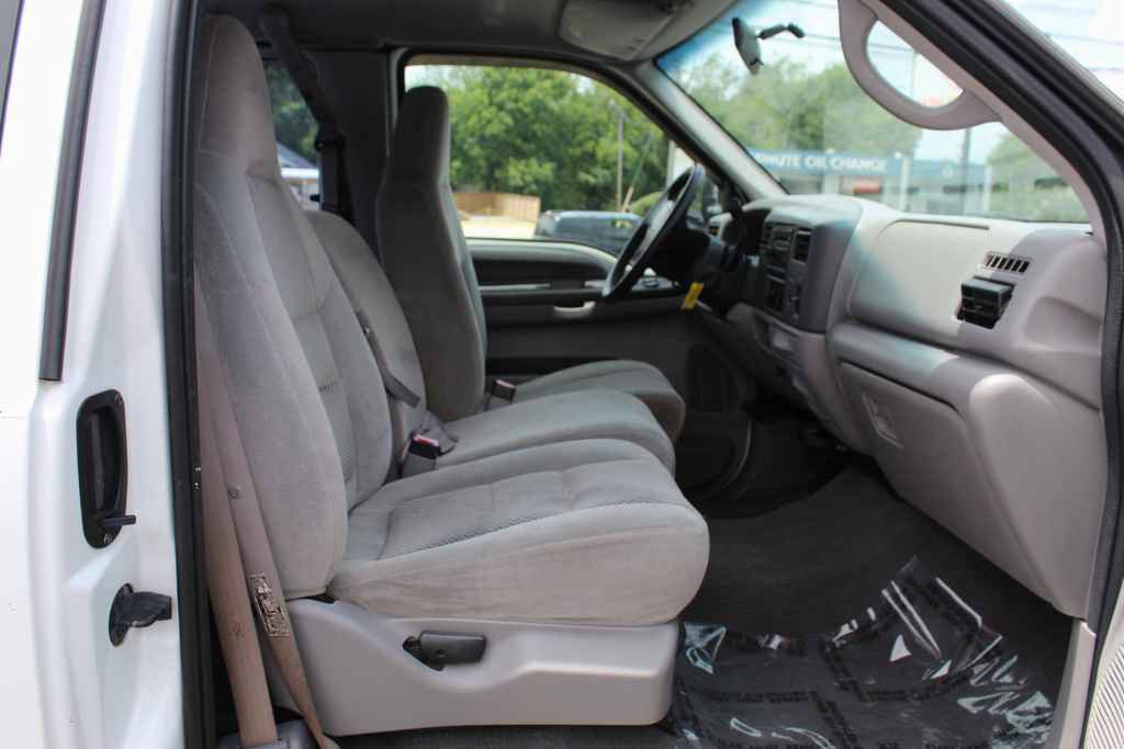 Used 2001 Ford F250 Lariat RWD image 22
