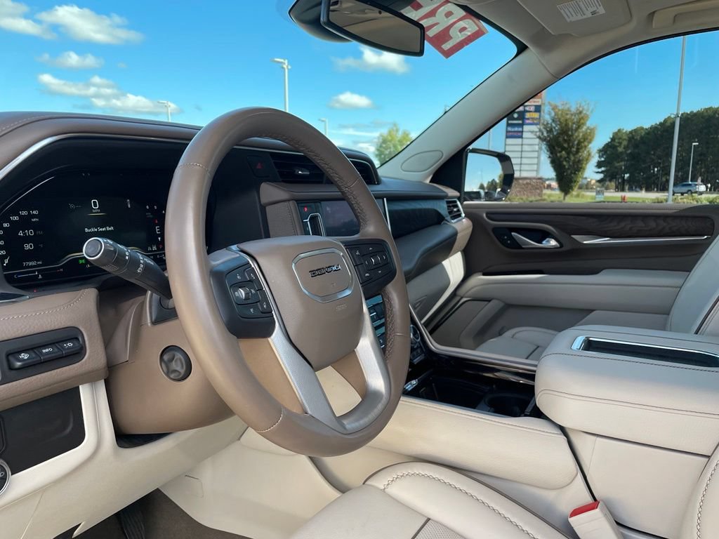 Used 2023 GMC Yukon Denali AWD/4WD image 10