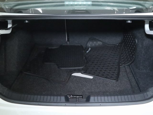 Used 2024 Volkswagen Jetta SE w/ Panoramic Sunroof Package FWD image 30
