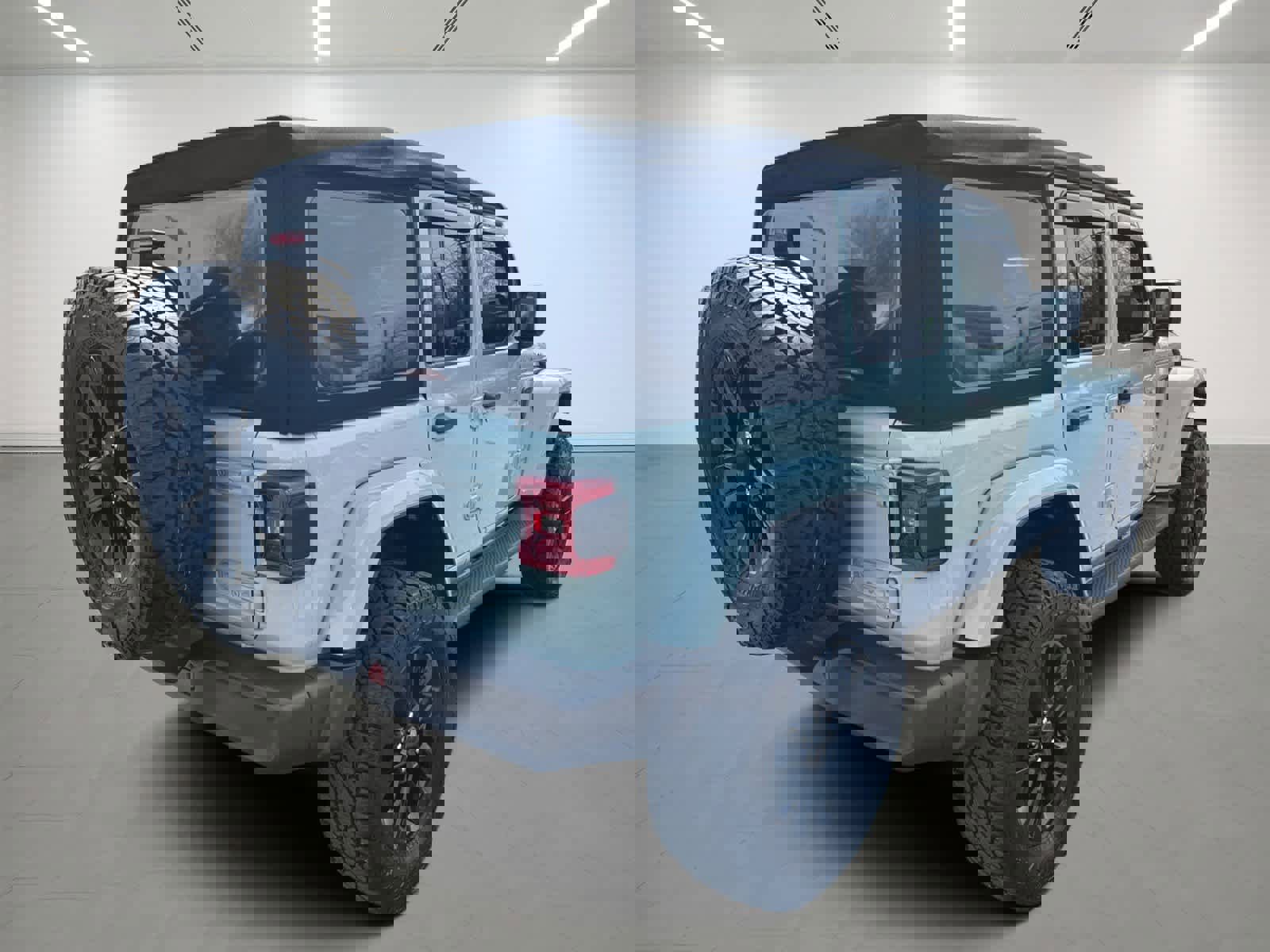 Used 2024 Jeep Wrangler Sahara w/ Technology Group image 6