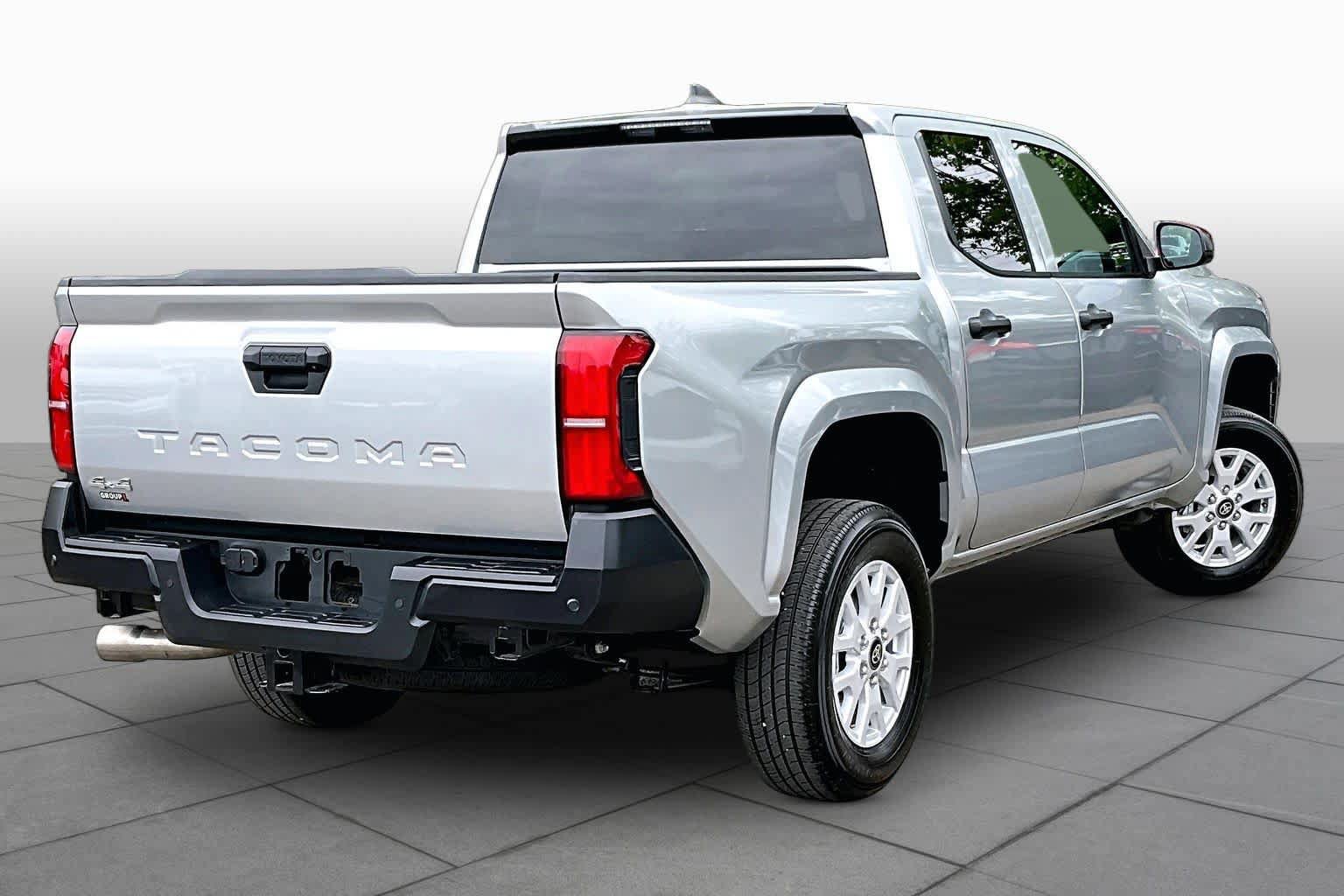 Certified 2025 Toyota Tacoma SR w/ SR Upgrade Package AWD/4WD image 13
