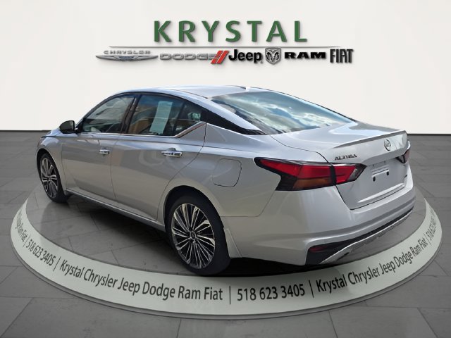 Used 2024 Nissan Altima 2.5 SL AWD/4WD image 4