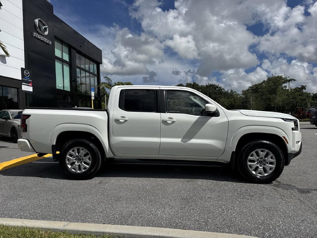 Used 2022 Nissan Frontier SV AWD/4WD image 23