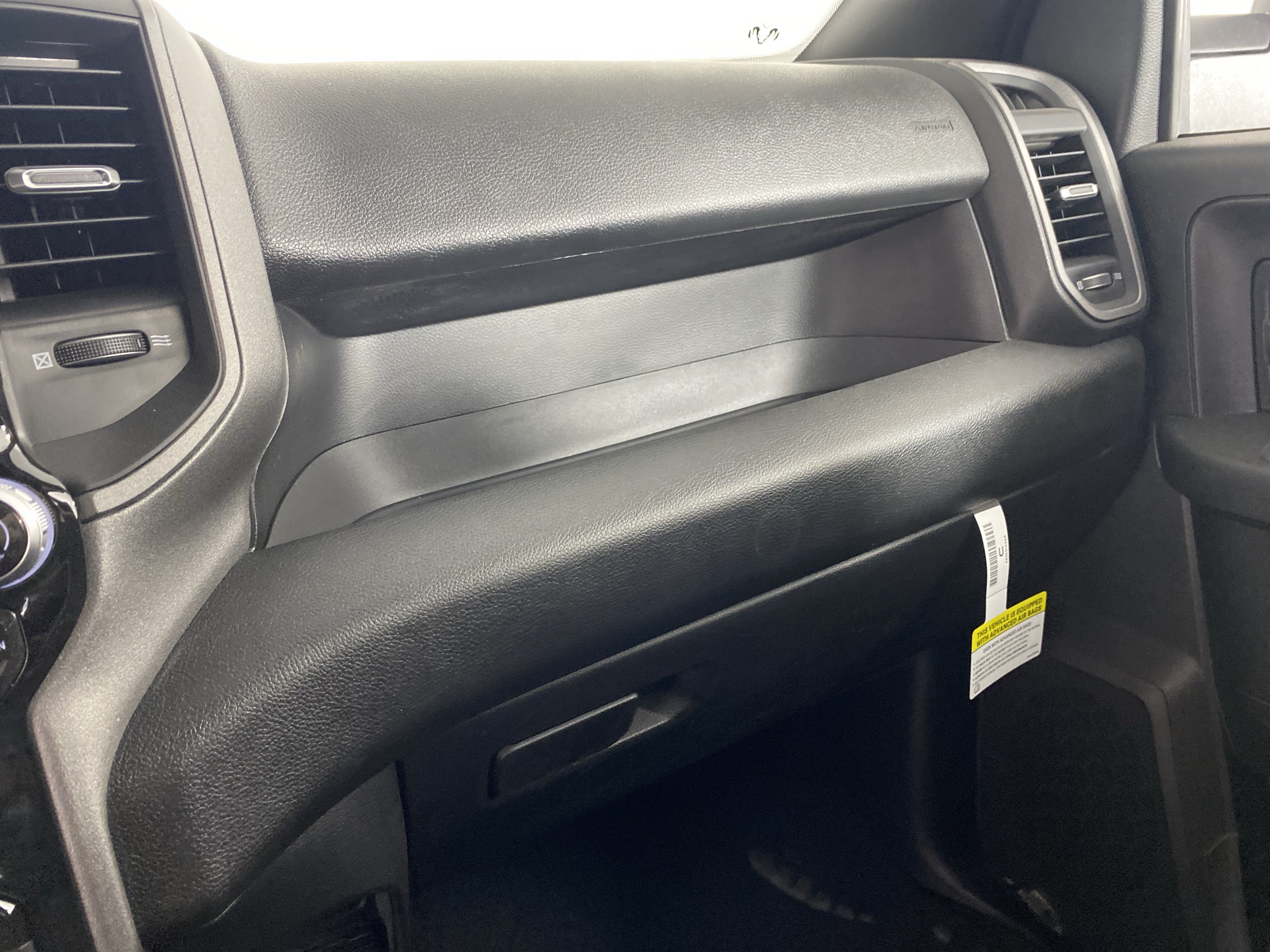 New 2026 RAM 3500 Tradesman AWD/4WD image 30
