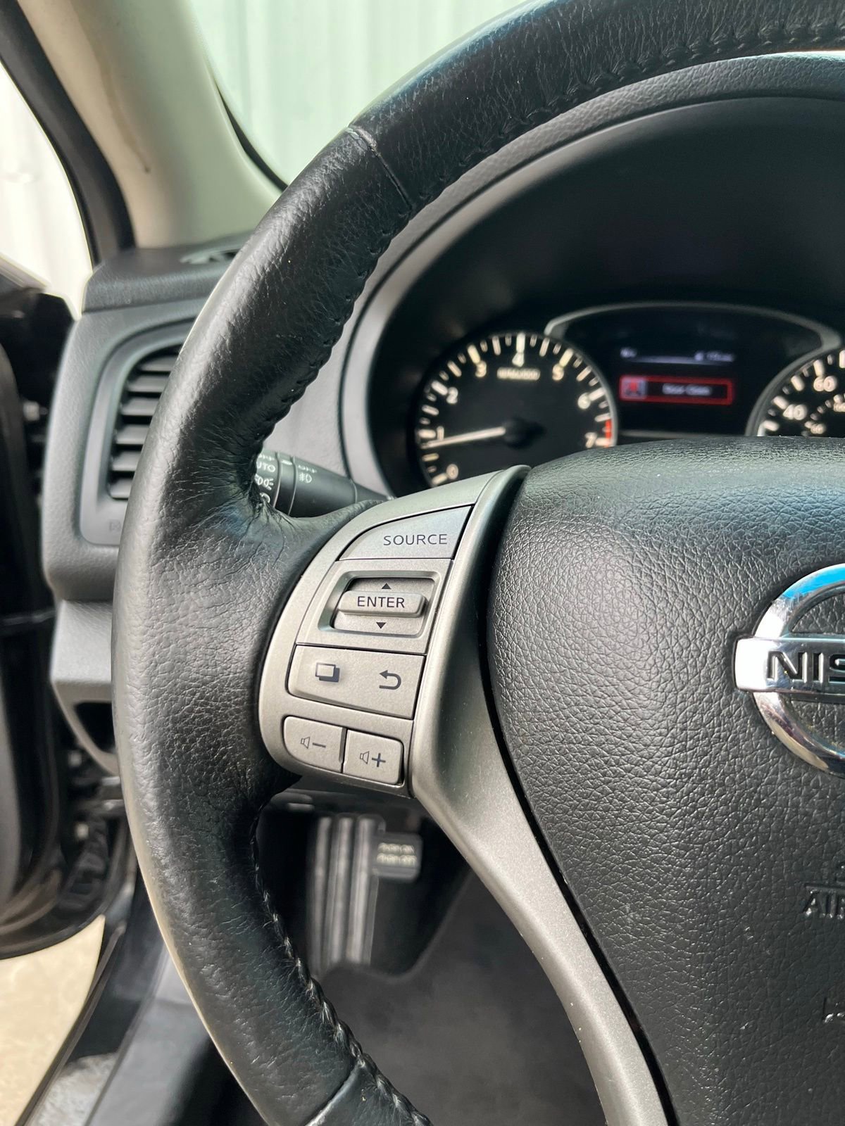 Used 2015 Nissan Altima 2.5 SL FWD image 20