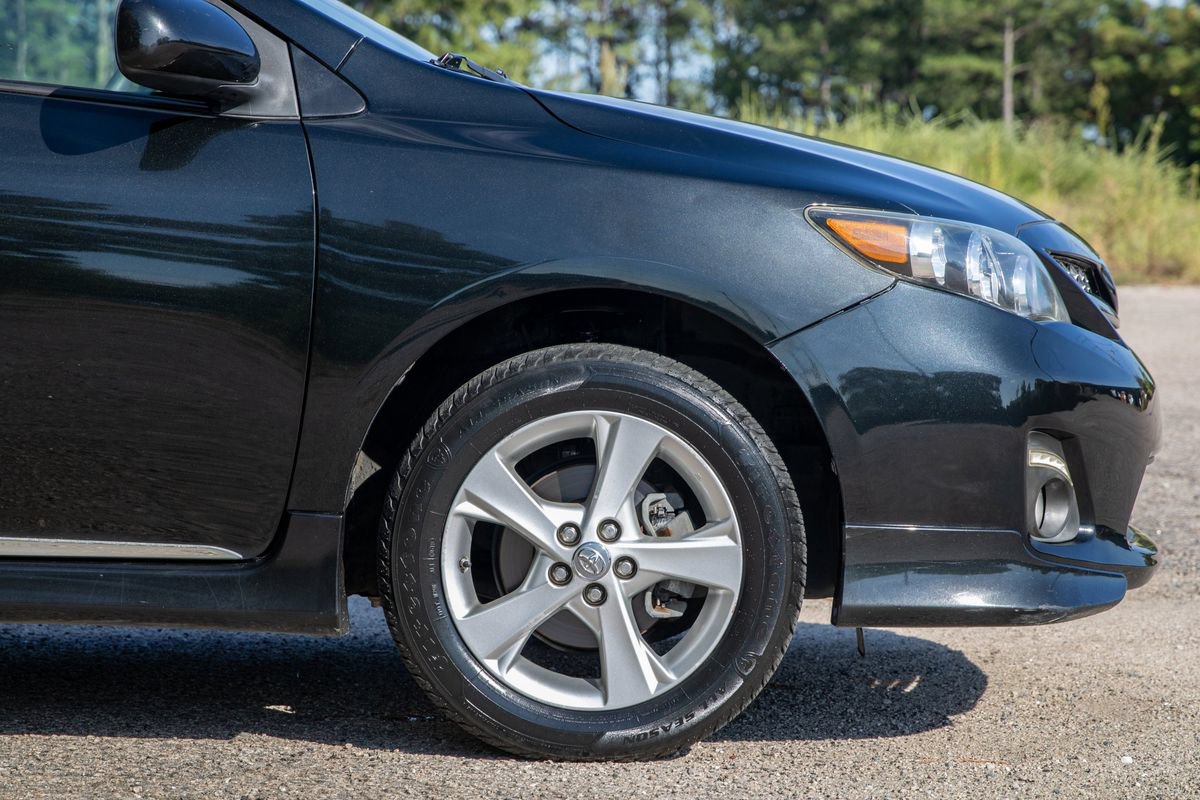 Used 2013 Toyota Corolla S FWD image 5