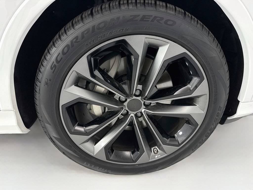 New 2026 Audi Q7 3.0T Premium Plus AWD/4WD image 32