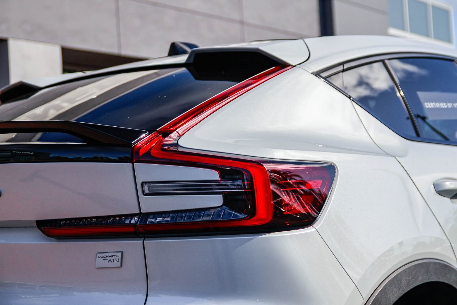 Used 2023 Volvo C40 P8 Recharge Plus image 9