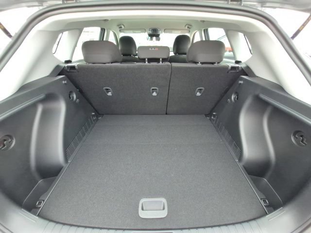 New 2026 Hyundai Kona SE image 18