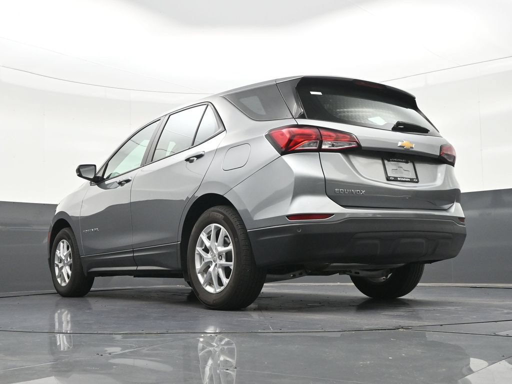 Used 2024 Chevrolet Equinox LS w/ Driver Confidence II Package FWD image 25