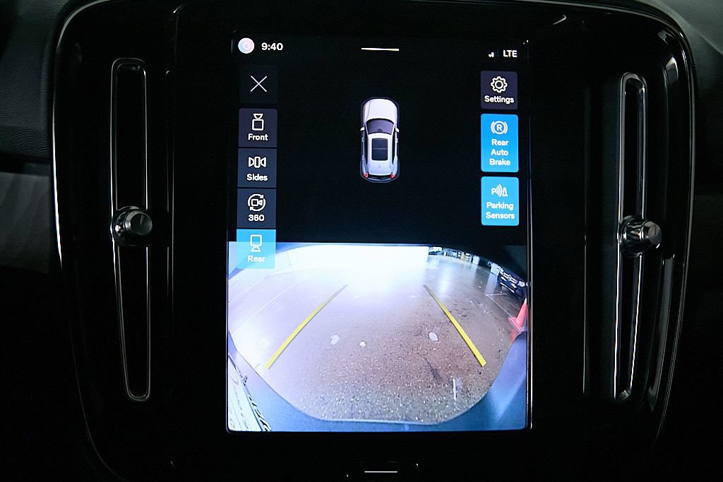 Certified 2023 Volvo XC40 Recharge Plus w/ Protection Package Premier AWD/4WD image 28