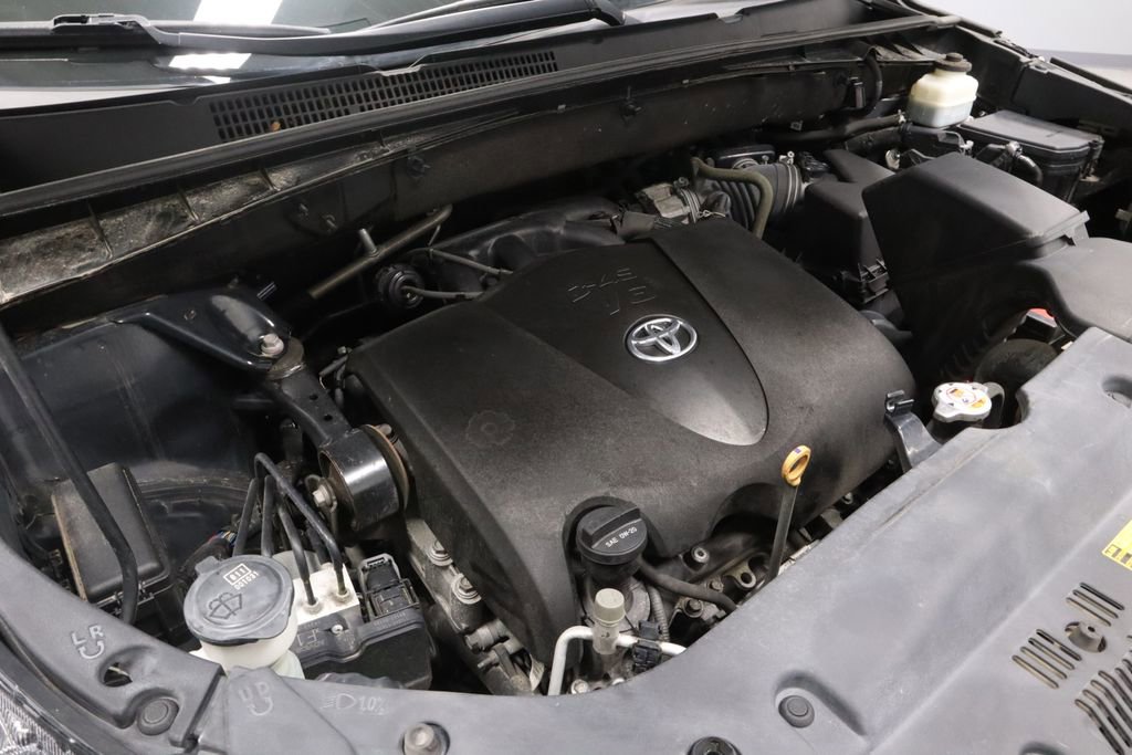 Used 2019 Toyota Highlander Limited AWD/4WD image 16