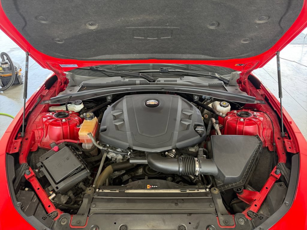 Used 2024 Chevrolet Camaro LT w/ Technology Package RWD image 19
