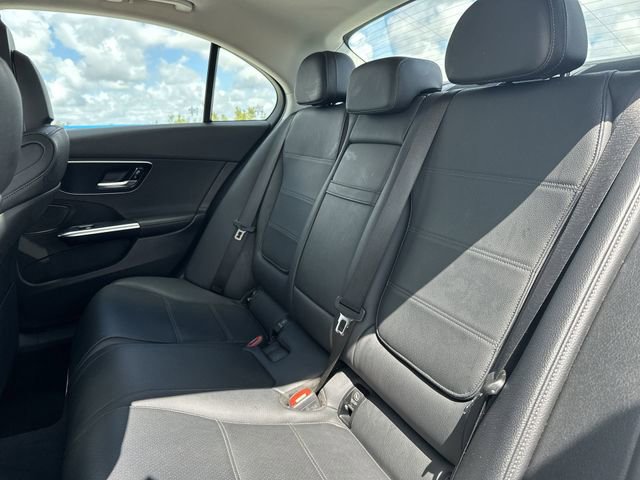 Used 2025 Mercedes-Benz C 300 Sedan image 27