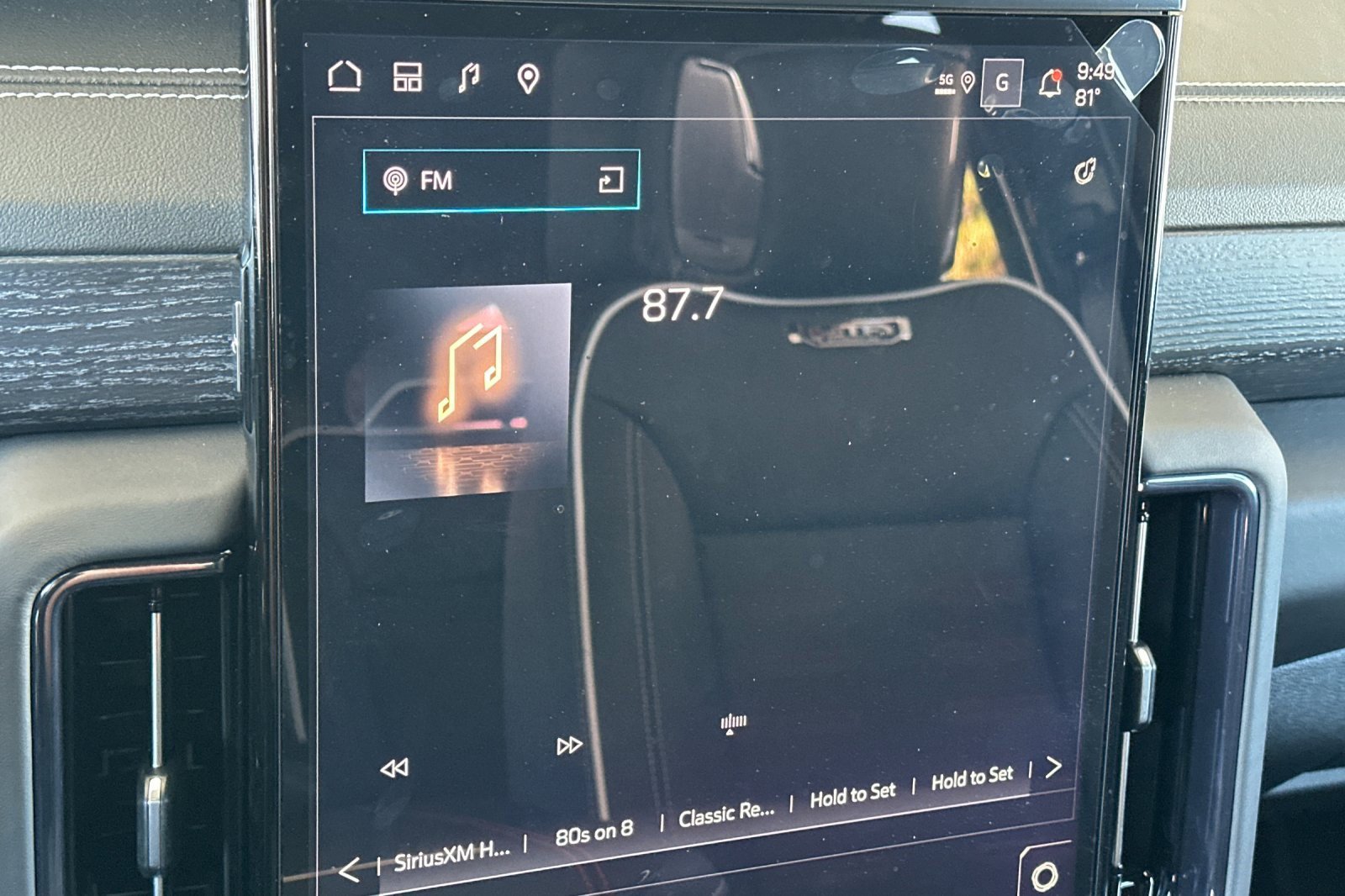 New 2025 GMC Yukon AT4 Ultimate w/ LPO, Floor Liner Package image 18