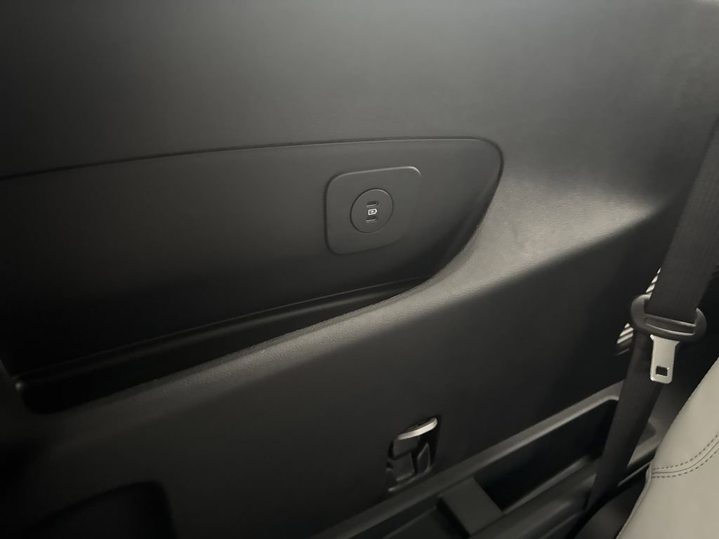 New 2026 Ford Explorer Platinum image 41
