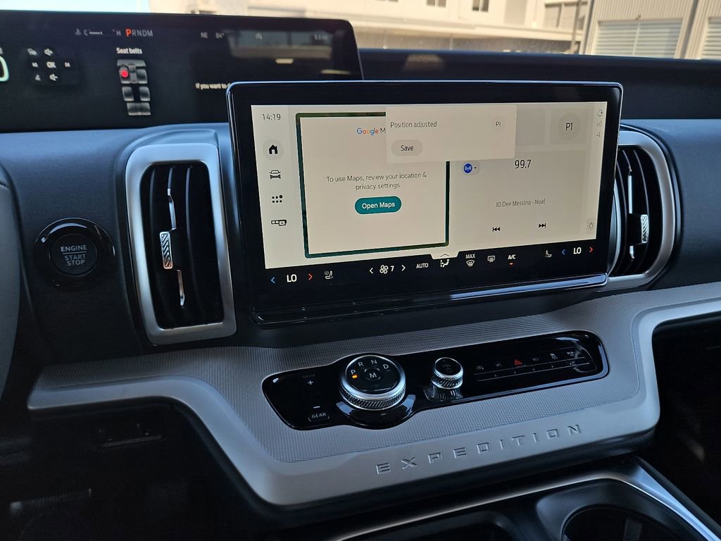 New 2025 Ford Expedition Active image 25