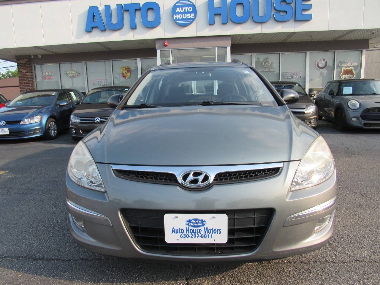 Used 2010 Hyundai Elantra SE w/ Popular Equipment Pkg 2 FWD image 3