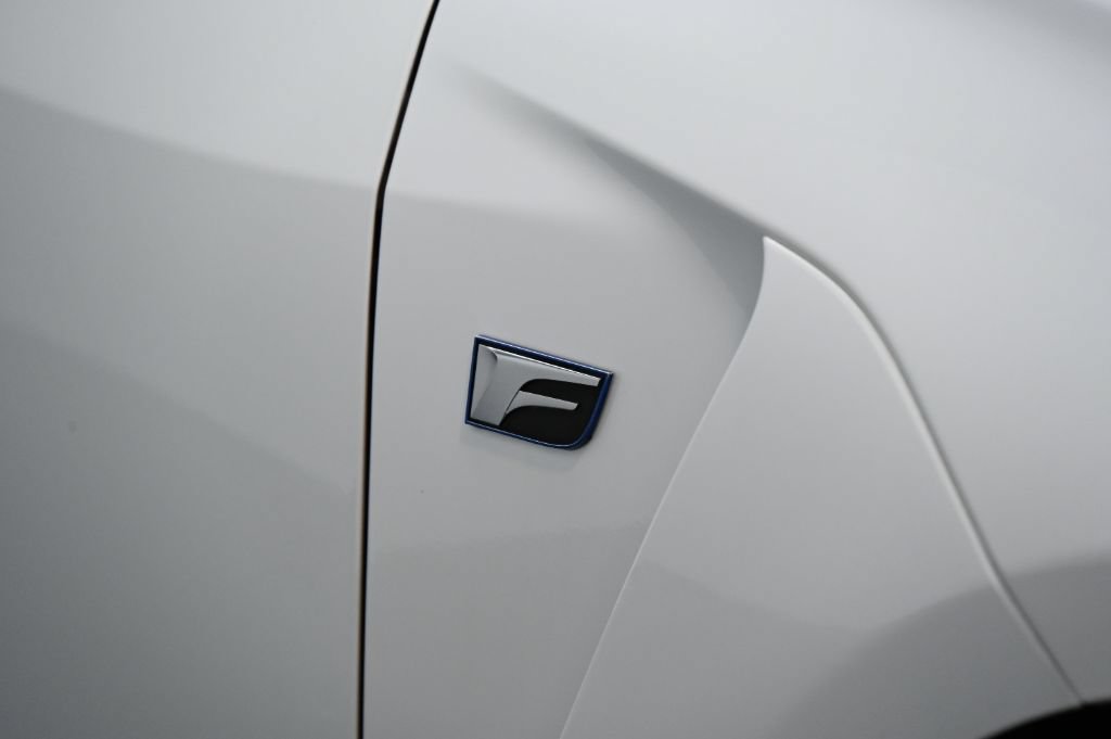 Used 2015 Lexus RC F w/ Premium Package RWD image 12