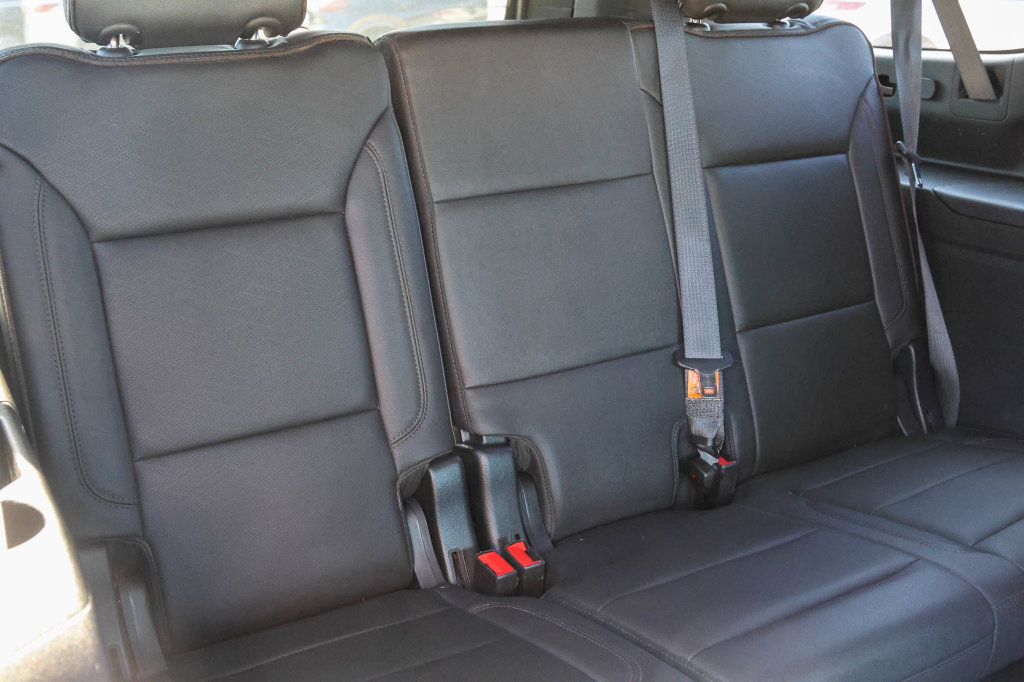 Used 2022 Chevrolet Suburban High Country w/ LPO, Illumination Package AWD/4WD image 21