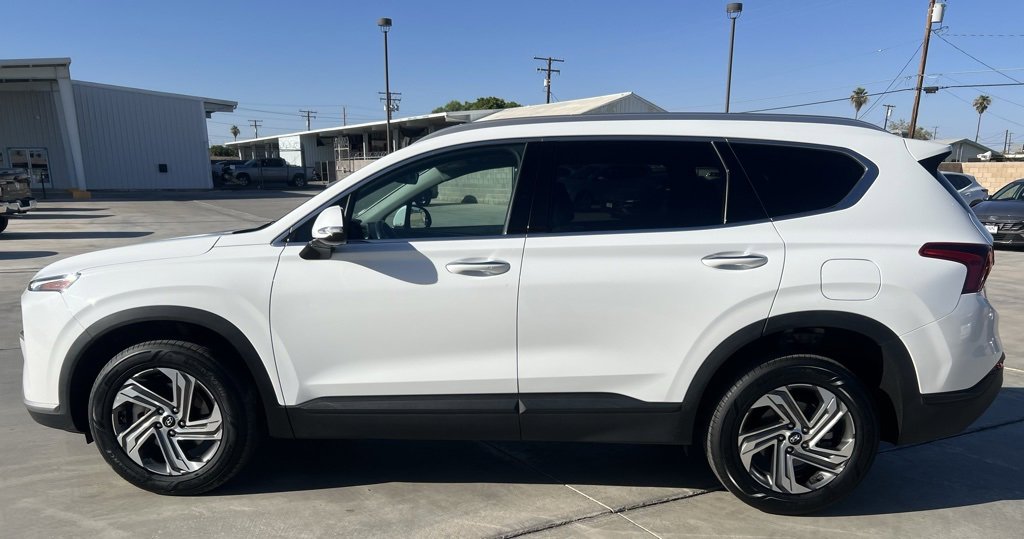 Used 2023 Hyundai Santa Fe SEL image 2