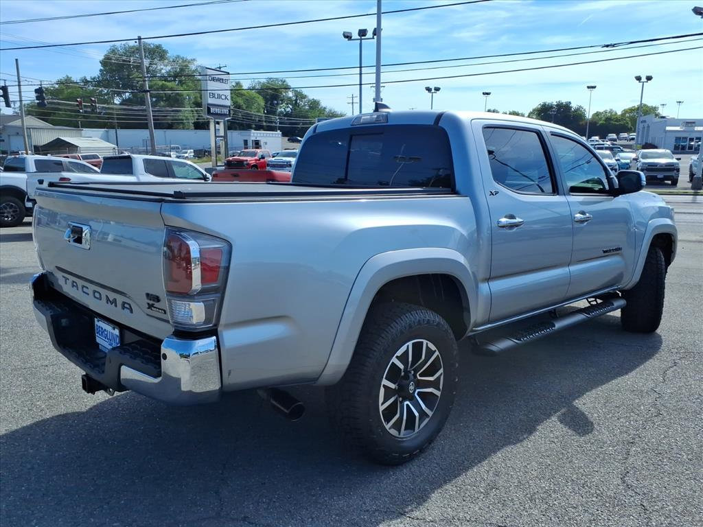 Used 2023 Toyota Tacoma TRD Sport w/ Technology Package AWD/4WD image 3