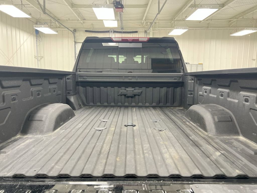 Used 2024 Chevrolet Silverado 2500 LTZ w/ LTZ Plus Package AWD/4WD image 23