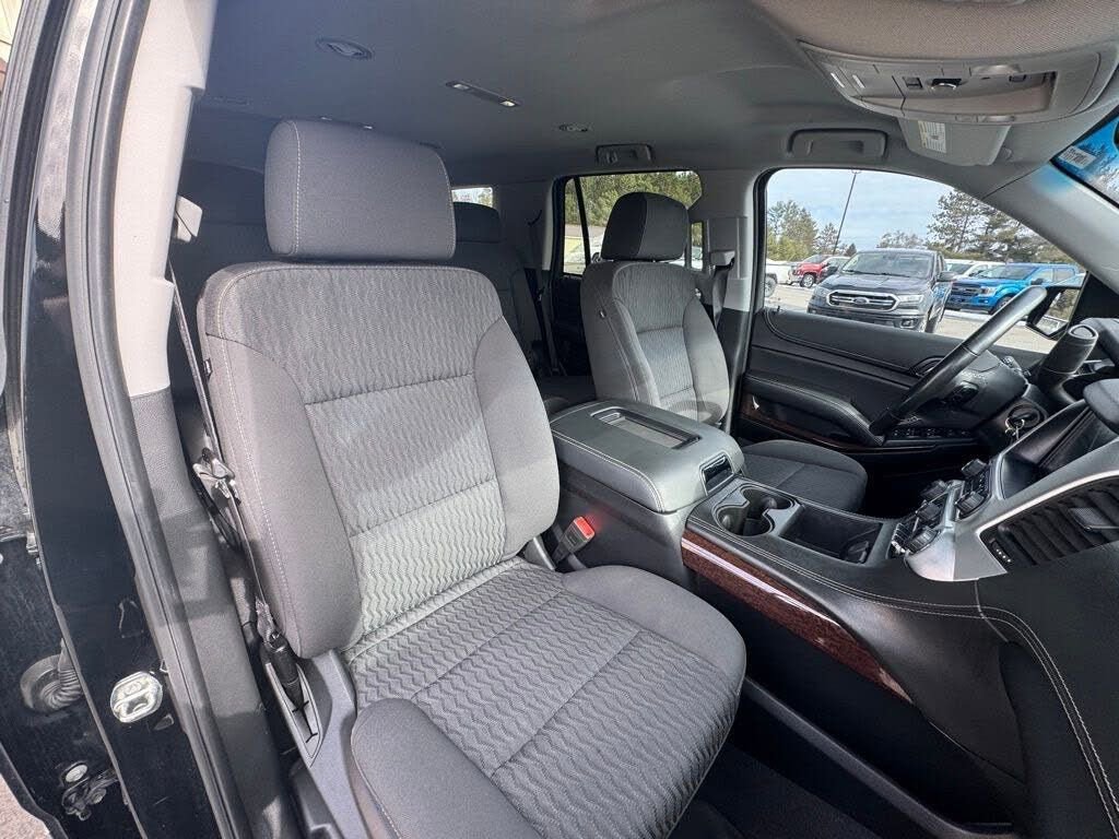 Used 2020 GMC Yukon SLE w/ SLE Value Package image 37