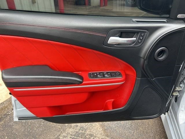 Used 2022 Dodge Charger Scat Pack w/ Dynamics Package image 10
