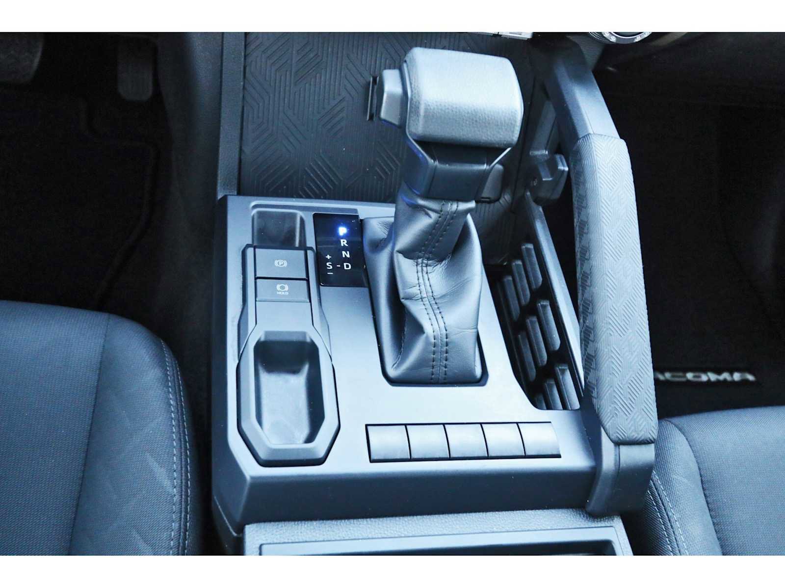 Used 2024 Toyota Tacoma SR image 25