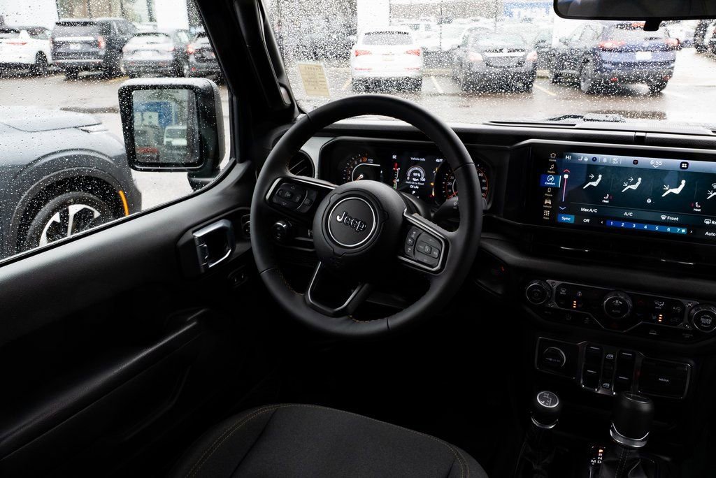 Used 2024 Jeep Gladiator Sport image 9