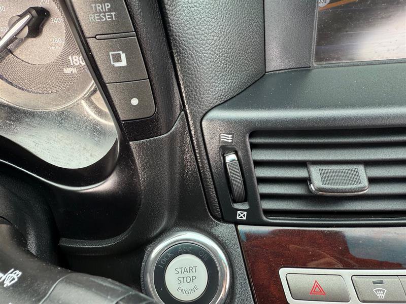 Used 2011 INFINITI M37 x w/ Premium Pkg image 30