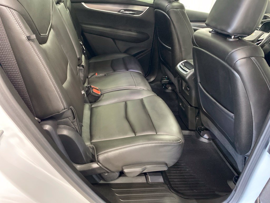Certified 2024 Cadillac XT6 Luxury w/ LPO, Floor Liner Package AWD/4WD image 17