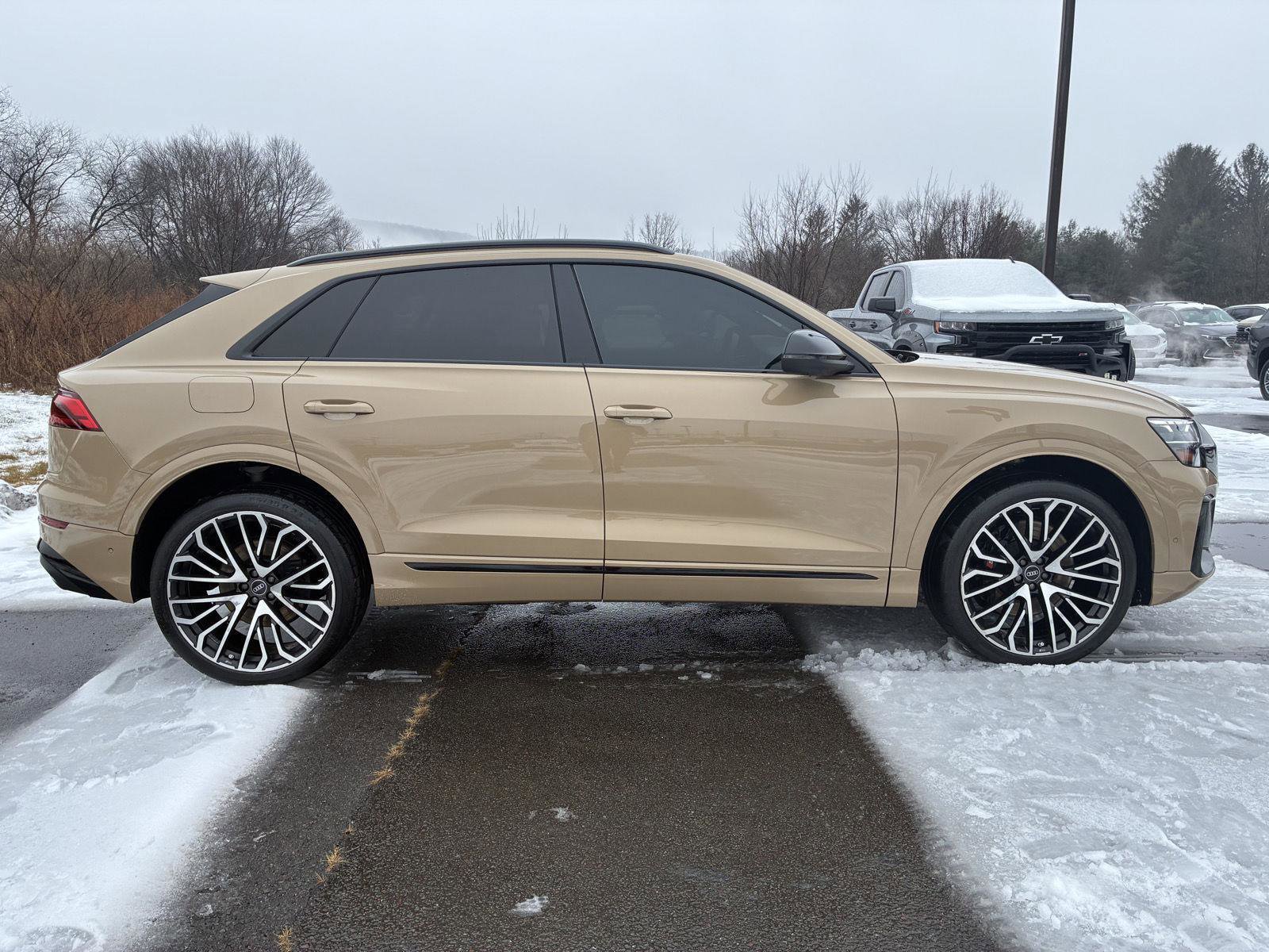 Used 2024 Audi SQ8 Premium Plus w/ 23" Wheel Package image 13