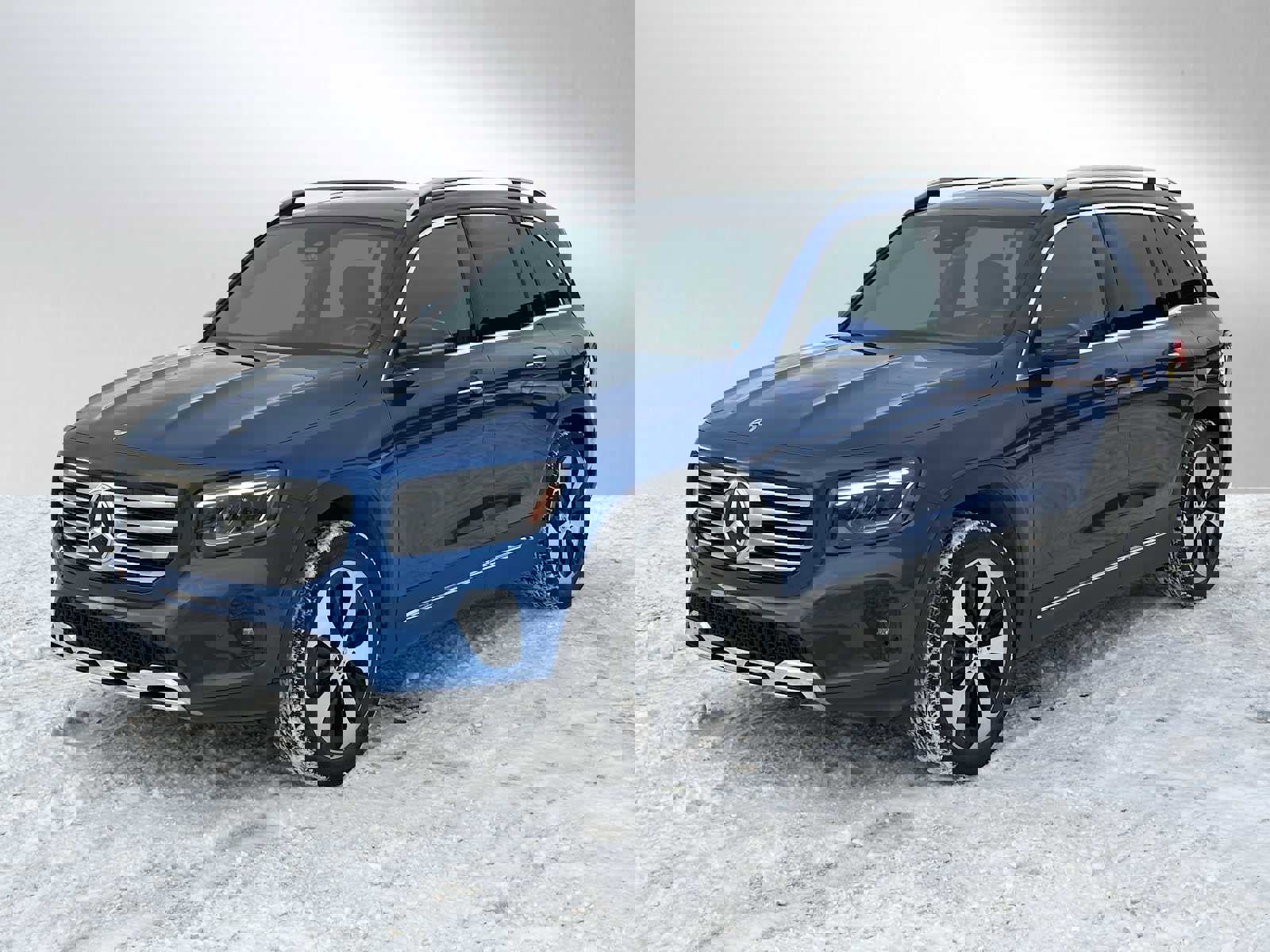 Used 2024 Mercedes-Benz GLB 250 4MATIC image 7