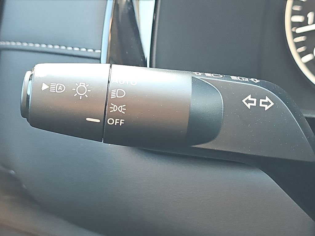 New 2026 Nissan Pathfinder SV image 29