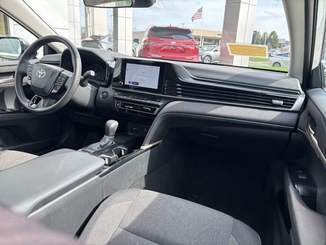 Used 2025 Toyota Camry LE FWD image 28