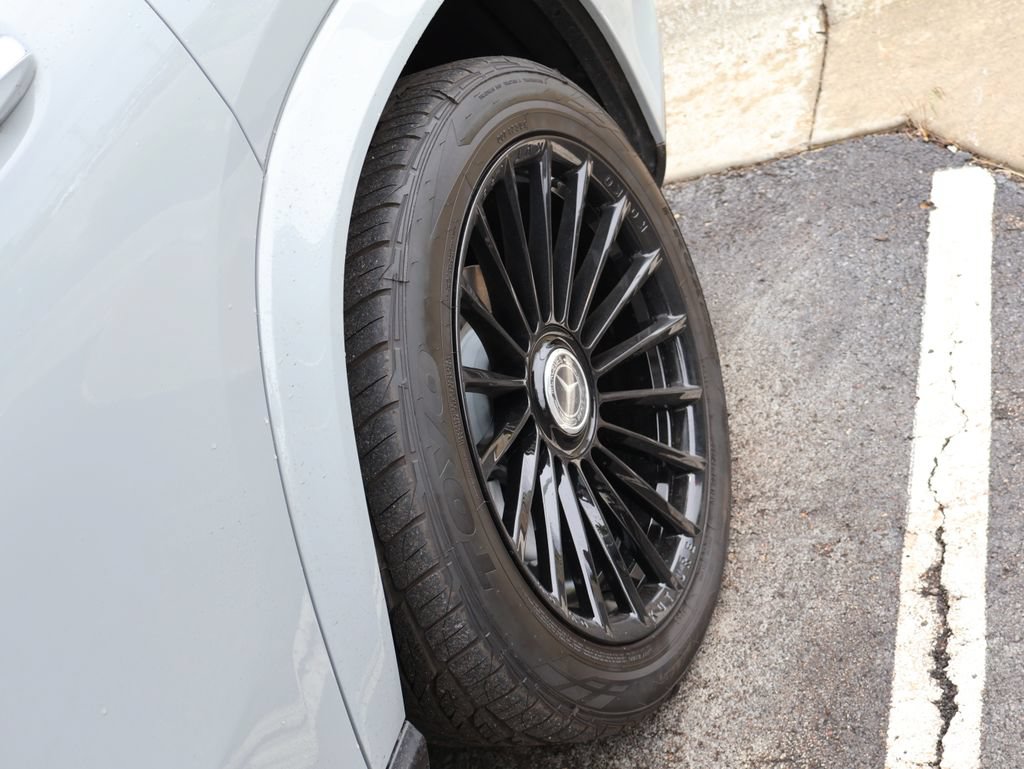 Used 2024 Mercedes-Benz GLS 580 4MATIC image 39
