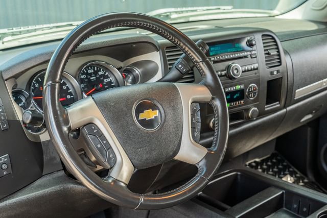 Used 2012 Chevrolet Silverado 1500 LT image 24