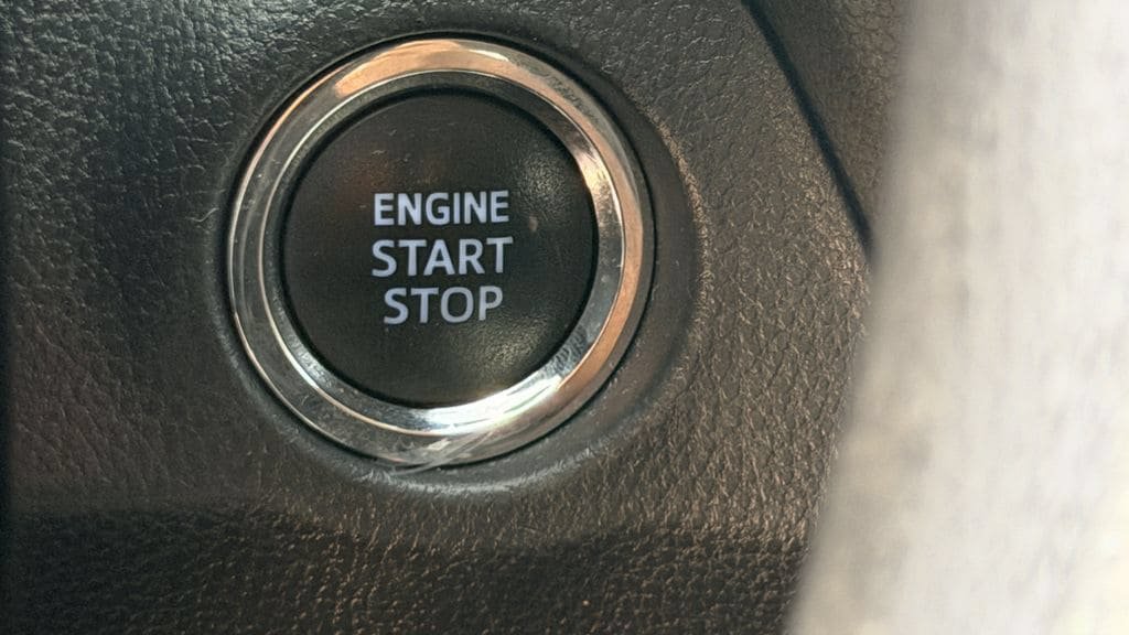 Used 2021 Toyota RAV4 XLE AWD/4WD image 19